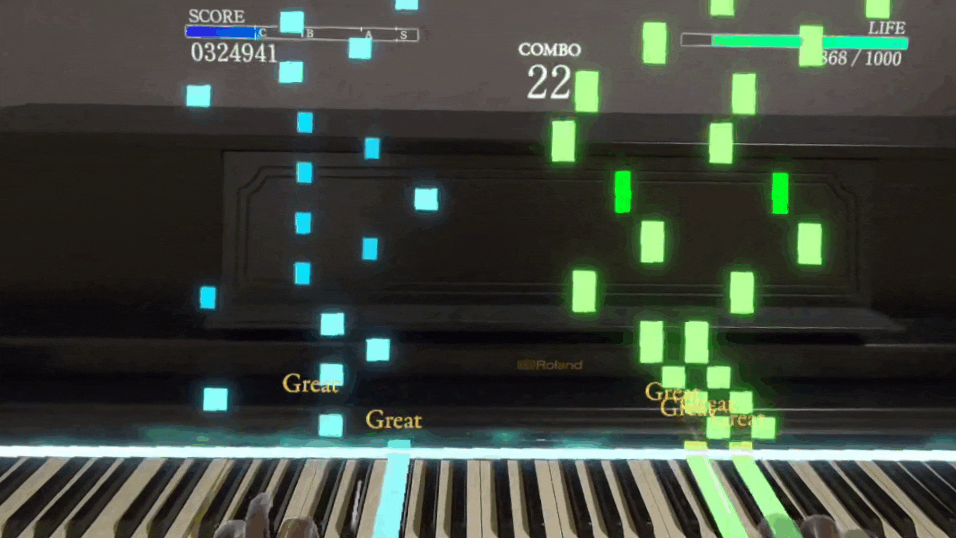 Build combos and aim for a high score!